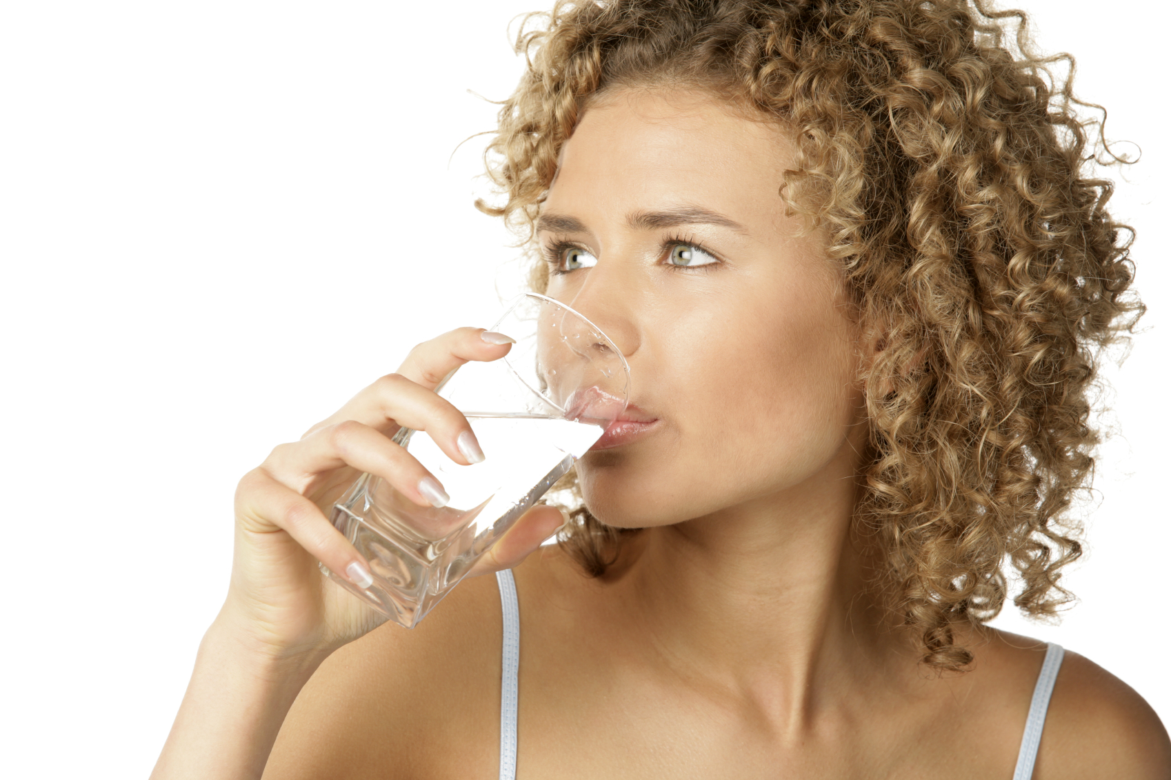 womandrinkingwater